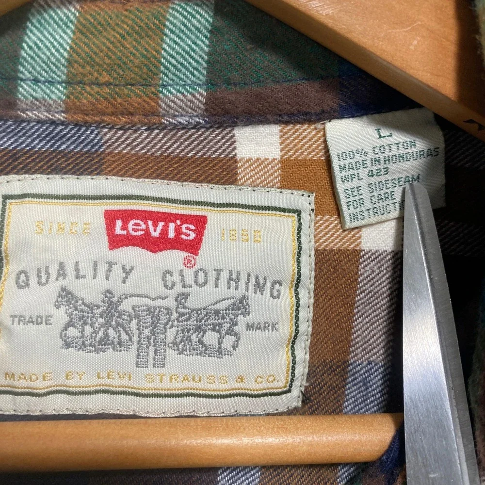 Levis Plaid Flannel Shirt Mens sz L Brown Blue Long Sleeve Button Up Western - Picture 3 of 9